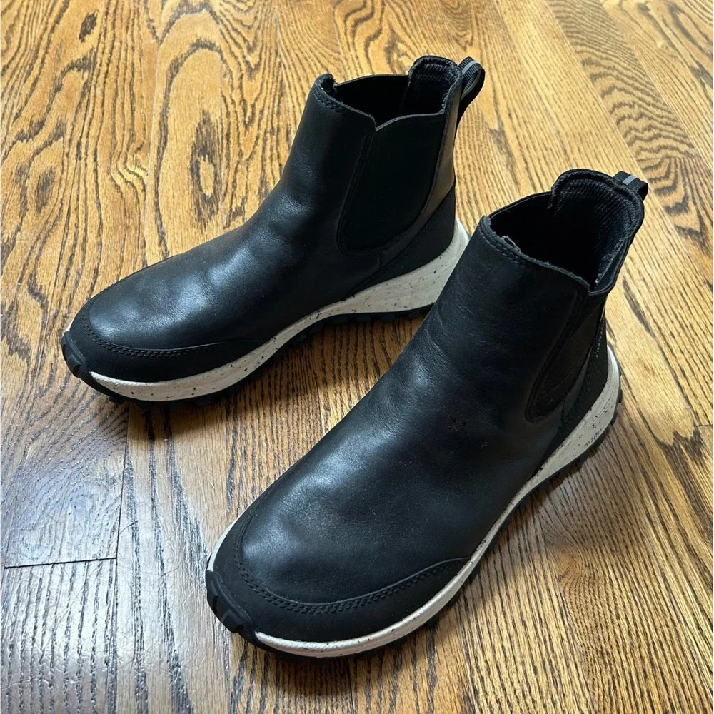 Clarks ATL Trek Up Black Leather Waterproof Chelsea Boots Size 8